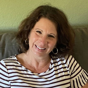 Meet your Posher, Miriam